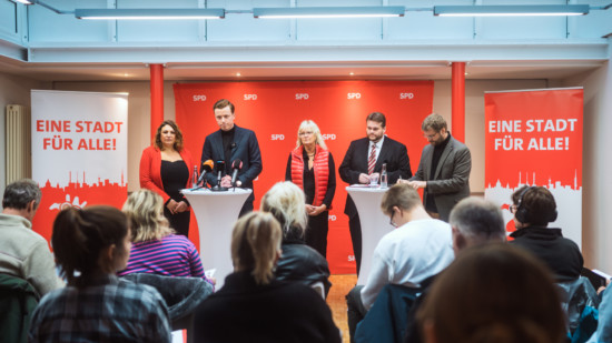 Die Spitzen der SPD Hannover sowie der SPD-Stadtratsfraktion Hannover verkünden der Verlassen der grün-roten Koalition in der Landeshauptstadt.